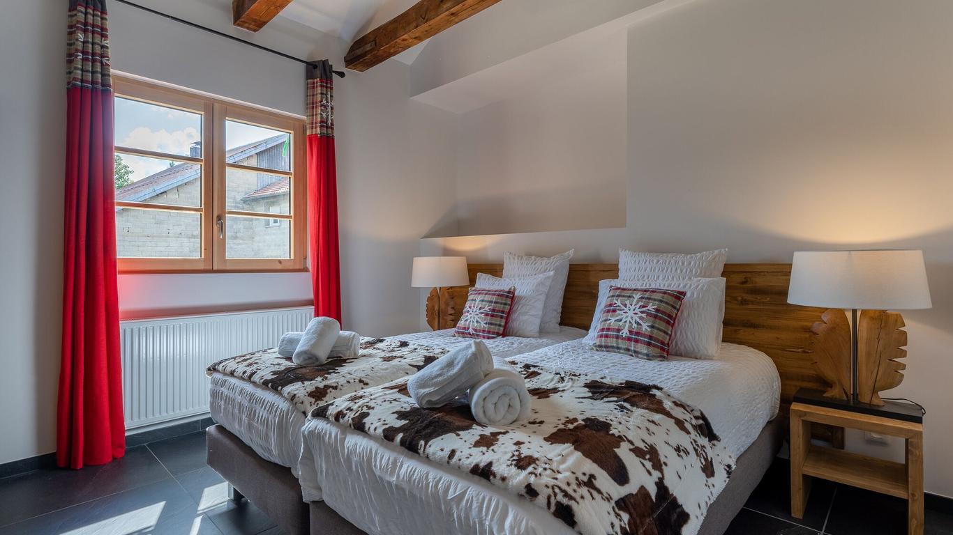 Géraniums Et Neige Fraîche, Maison d'Hôtes avec Suites Haut de Gamme, Balnéo massante et Sauna privés