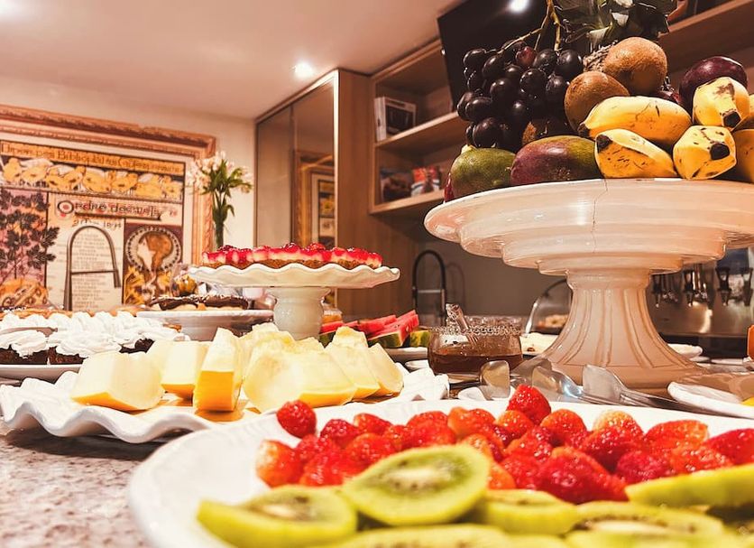 Buffet Photo