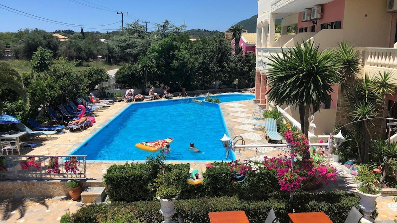 Flamingo Apartments Moraitika Corfu