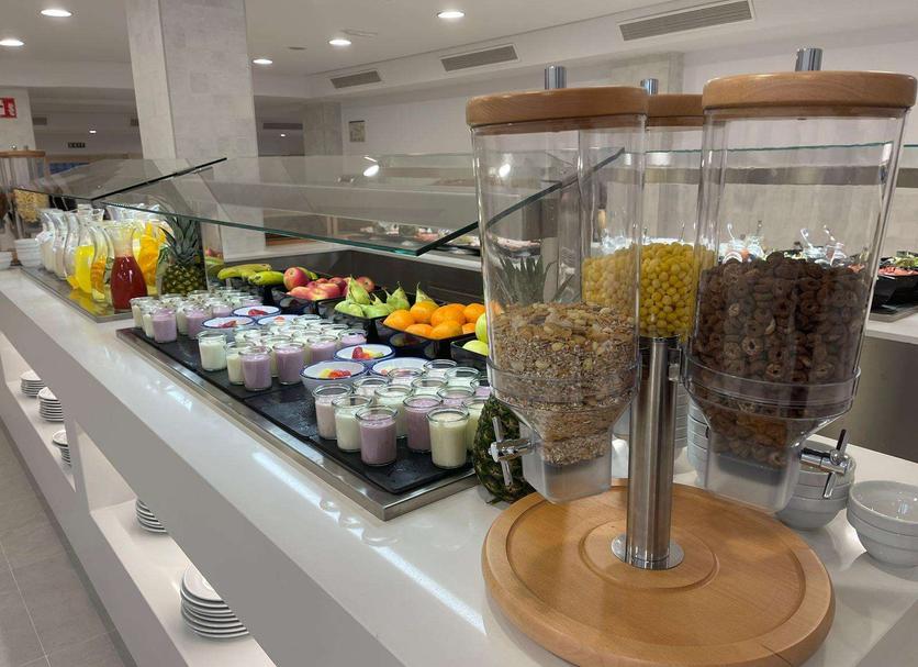 Buffet Photo