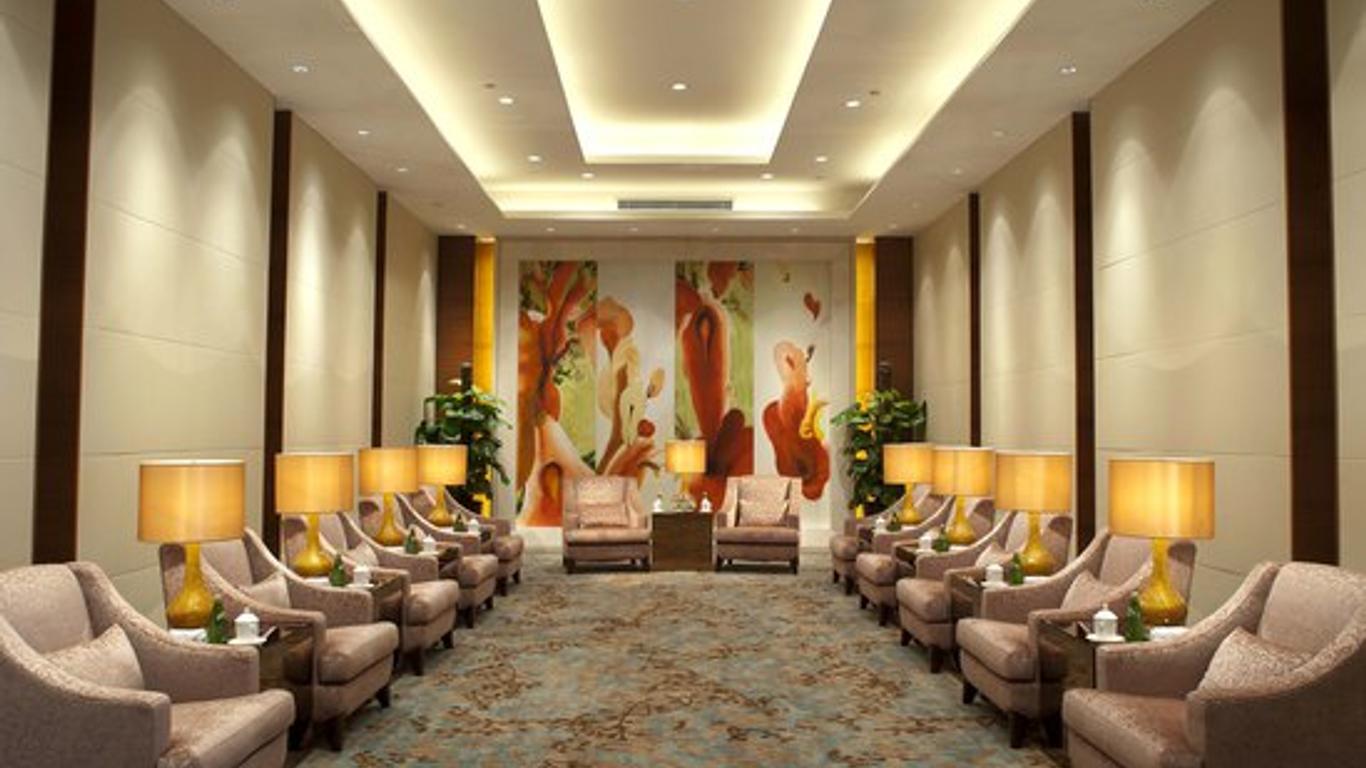Grand Skylight International Hotel