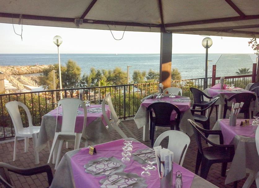 Salle à manger Photo