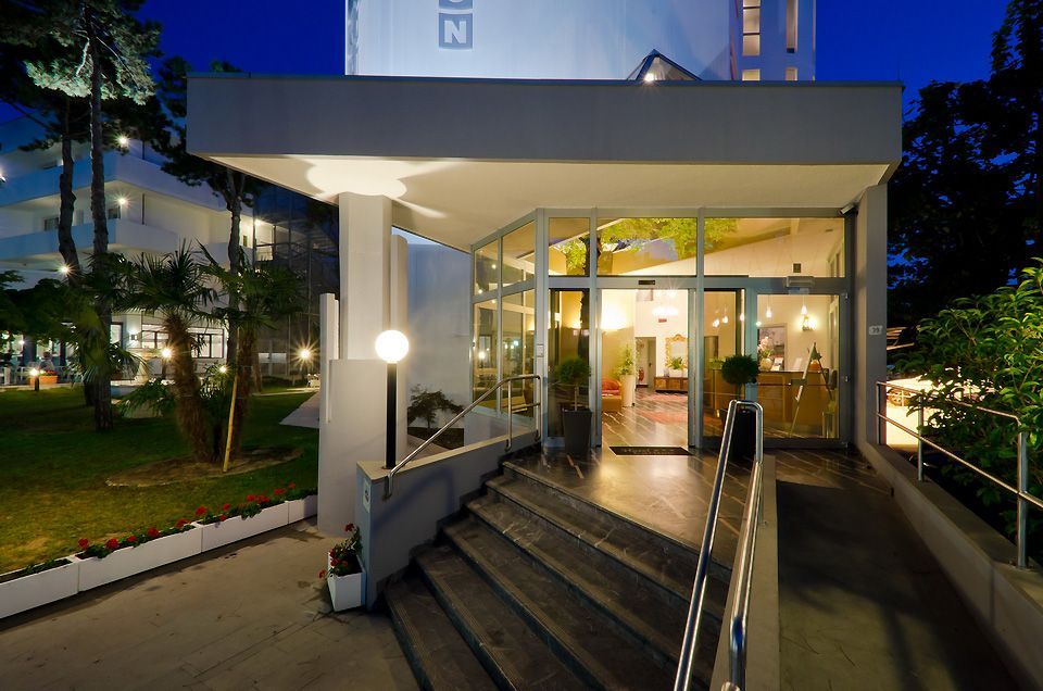 Entrée de l’hôtel