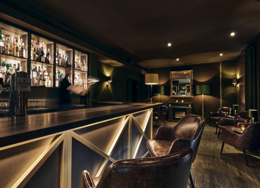 Bar Photo