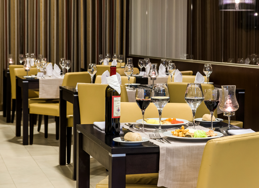 Restaurant Photo