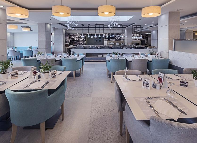 Restaurant Photo