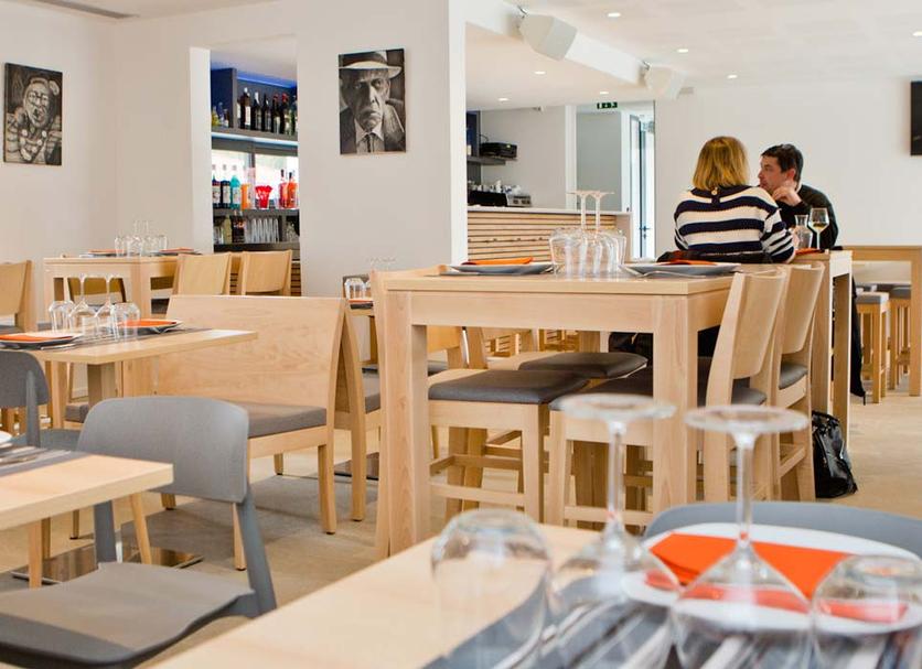 Restaurant Photo
