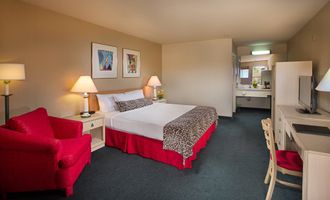 Safari Inn, a Coast Hotel