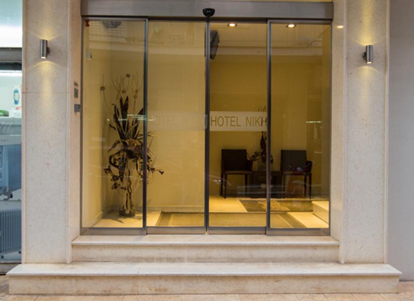 Entrée de l’hôtel Photo
