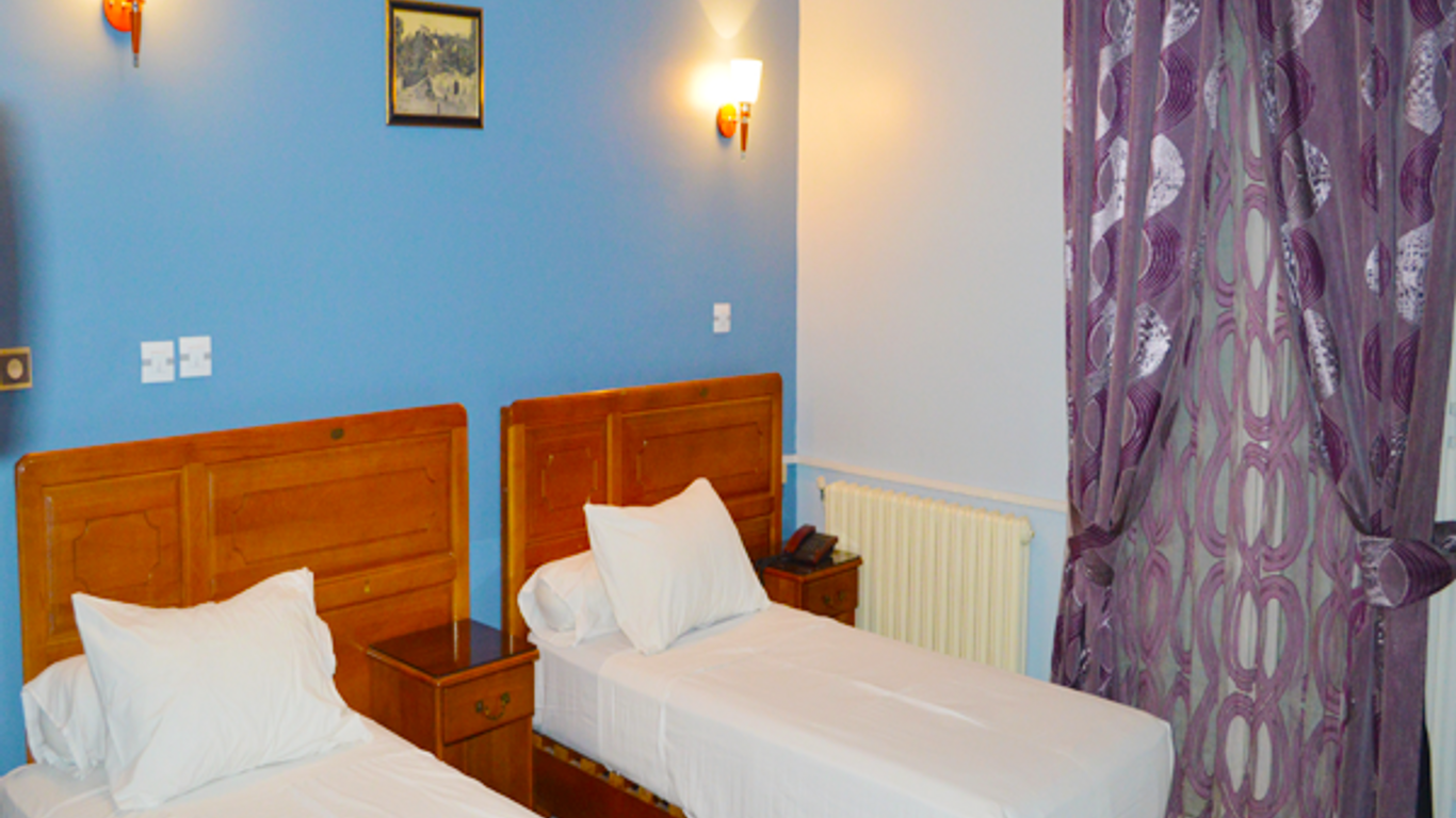 Royal Hotel