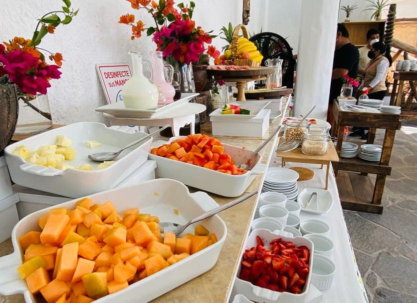 Buffet Photo