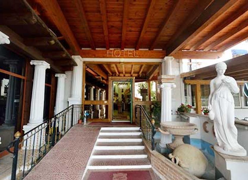 Entrée de l’hôtel Photo