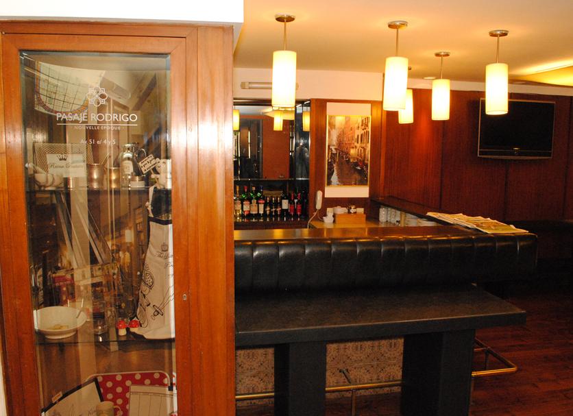 Bar Photo